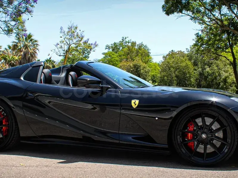 Usado Ferrari 812 800 CV (588 kW) 2020 Negro Coupe