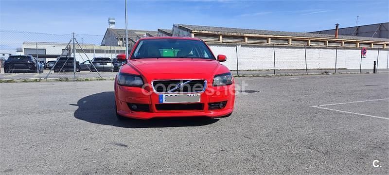 Usado Volvo C30 Summum 220 CV (161 kW) 2006 Rojo Utilitario