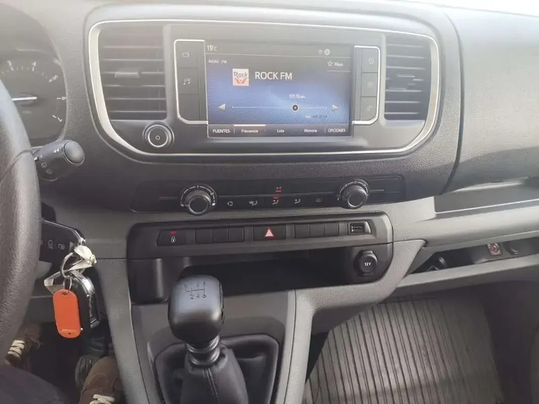 Usado Toyota Proace 144 CV (105 kW) 2023 Blanco Monovolumen