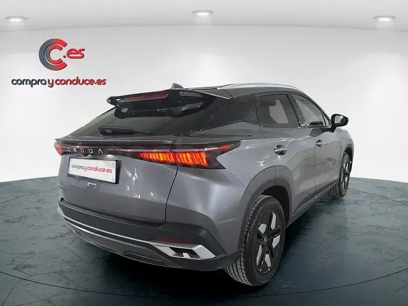 Usado Omoda 5 147 CV (108 kW) 2025 Gris / plata SUV