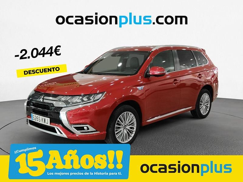 Rojo Usado 2019 Mitsubishi Outlander P-HEV SUV | 22.190 € (Precio justo) - Imagen 1/4