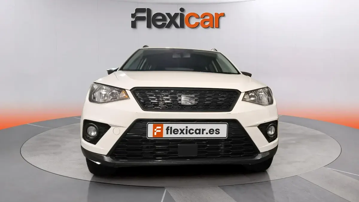 Usado Seat Arona Ecomotive 95 CV (69 kW) 2018 Blanco SUV