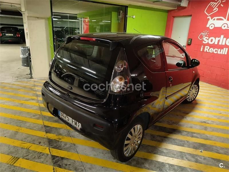 Usado Citroën C1 54 CV (39 kW) 2007 Negro Utilitario