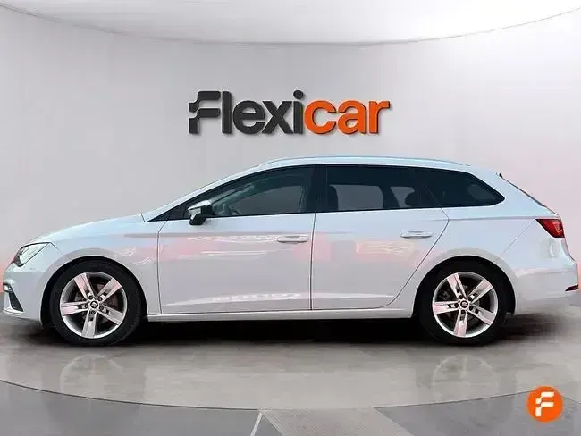 Usado Seat Leon FR 150 CV (110 kW) 2019 Blanco Familiar
