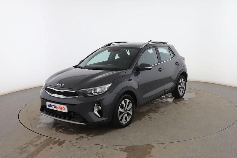 Usado Kia Stonic Plus 101 CV (74 kW) 2022 Gris SUV
