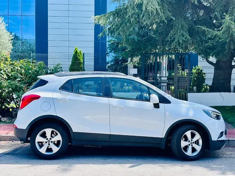 Usado Opel Mokka X Innovation 140 CV (102 kW) 2019 Blanco SUV