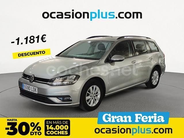 Gris / plata Usado 2019 VW Golf VII Business Familiar | 12.999 € (Precio justo) - Imagen 1/4
