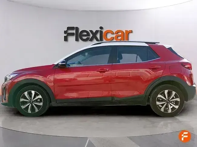Usado Kia Stonic 100 CV (73 kW) 2021 Rojo SUV
