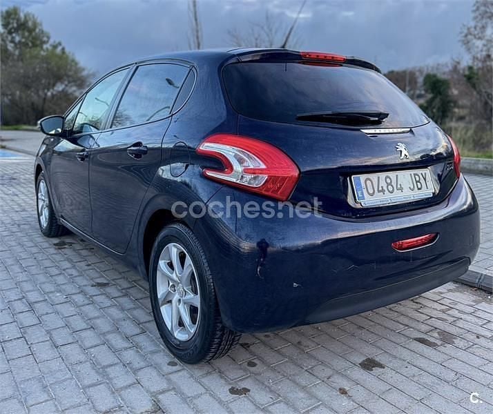 Usado Peugeot 208 Style 82 CV (60 kW) 2015 Azul Utilitario