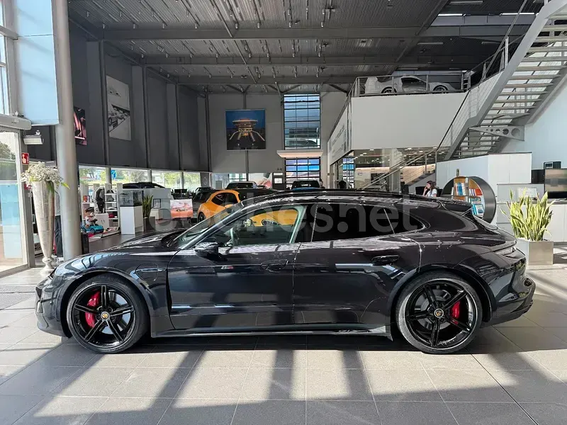 Usado Porsche Taycan Sport Turismo 22 kW (30 CV) 2022 Eléctrico Familiar