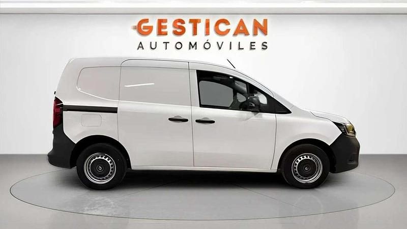 Usado Renault Kangoo 75 CV (55 kW) 2022 Blanco Monovolumen
