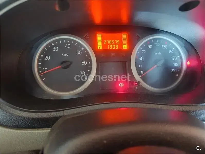 Usado Renault Kangoo 105 CV (77 kW) 2009 Blanco Monovolumen