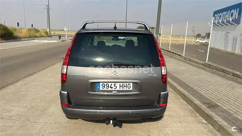 Usado Citroën C8 Seduction 163 CV (119 kW) 2011 Marrón Monovolumen