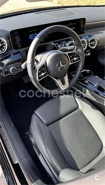 Usado Mercedes A250 218 CV (160 kW) 2020 Negro Berlina