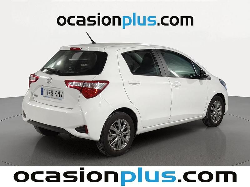 Usado Toyota Yaris Active 69 CV (50 kW) 2018 Blanco Utilitario