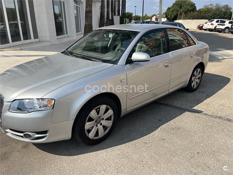 Gris / plata Usado 2004 Audi A4 Berlina | 3500 € (Precio justo) - Imagen 1/3