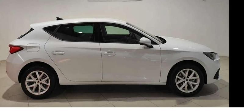 Blanco Usado 2023 Seat Leon Style Utilitario | 20.999 € (Precio justo) - Imagen 1/1