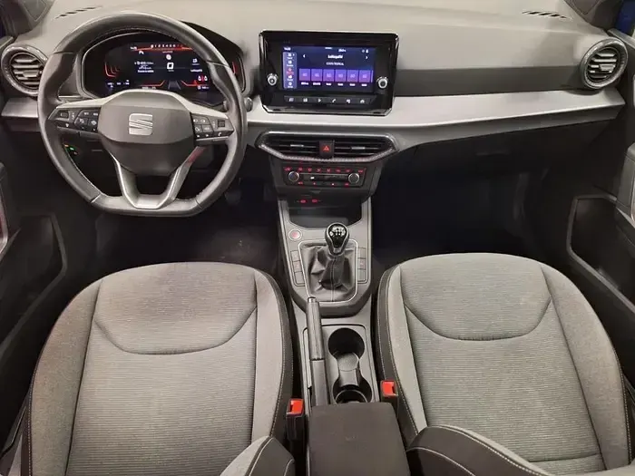 Usado Seat Ibiza 115 CV (84 kW) 2024 Azul Utilitario