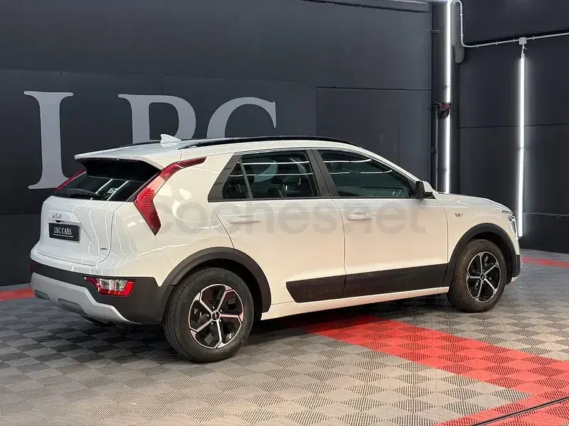 Usado Kia Niro 141 CV (103 kW) 2023 Blanco SUV