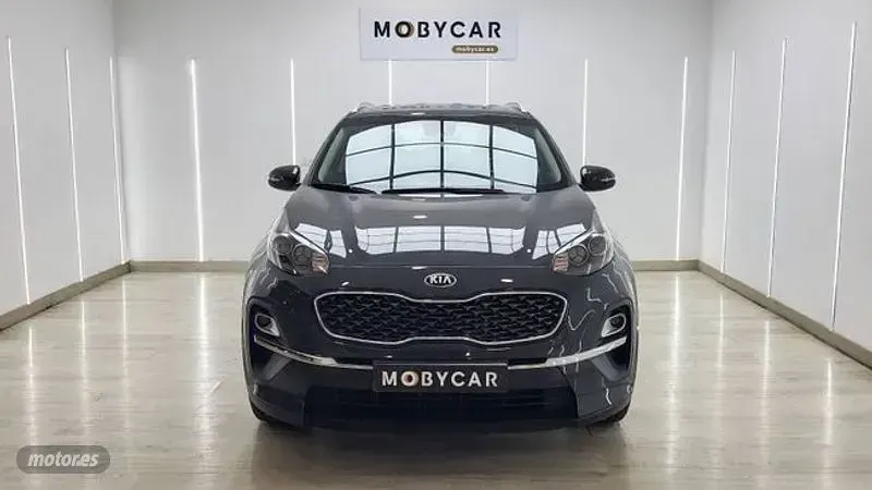 Usado Kia Sportage Plus 136 CV (100 kW) 2021 Gris SUV