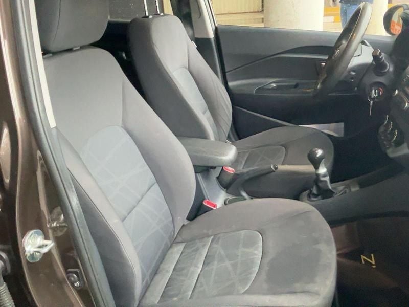 Usado Kia Rio 86 CV (63 kW) 2014 Marrón Utilitario