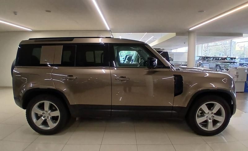 Usado Land Rover Defender 200 CV (147 kW) 2022 Todoterreno SUV