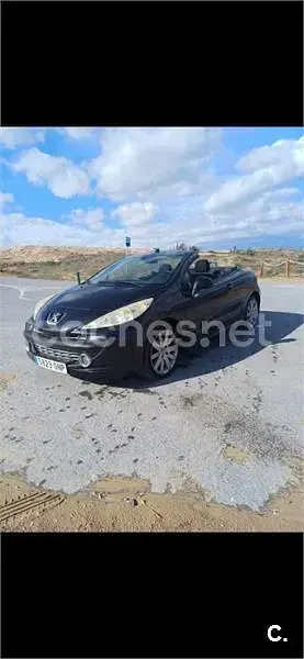 Begagnad Peugeot 207 CC Roland Garros 112 HK (82 kW) 2010 Svart Cab