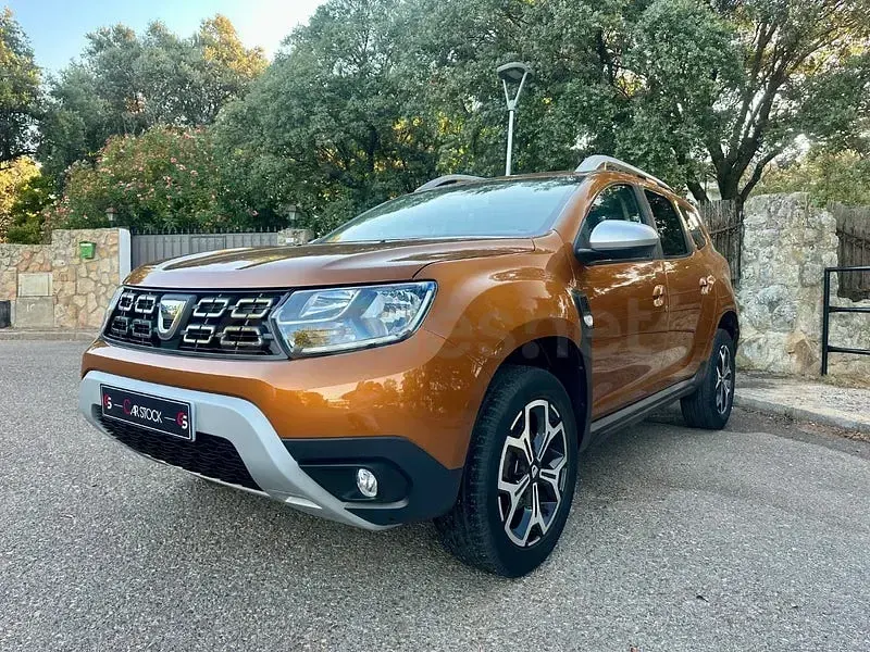 Usado Dacia Duster Prestige 125 CV (91 kW) 2018 Naranja SUV