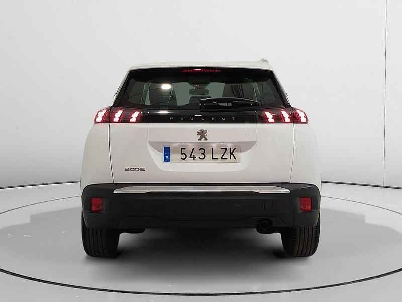 Usado Peugeot 2008 Active 101 CV (74 kW) 2022 Blanco SUV