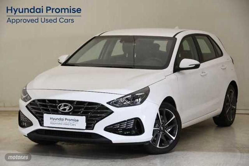 Blanco Usado 2024 Hyundai i30 Utilitario | 19.990 € (Precio justo) - Imagen 1/4
