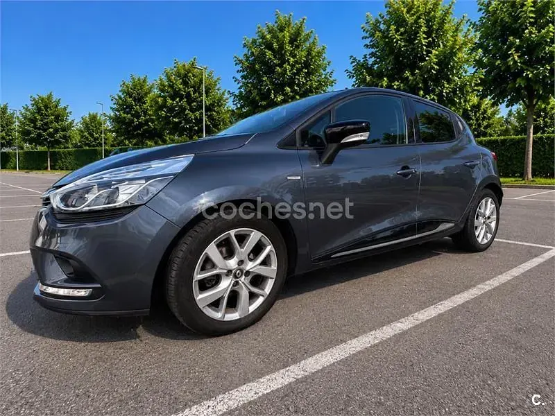 Usado Renault Clio IV LIMITED 90 CV (66 kW) 2019 Azul Berlina