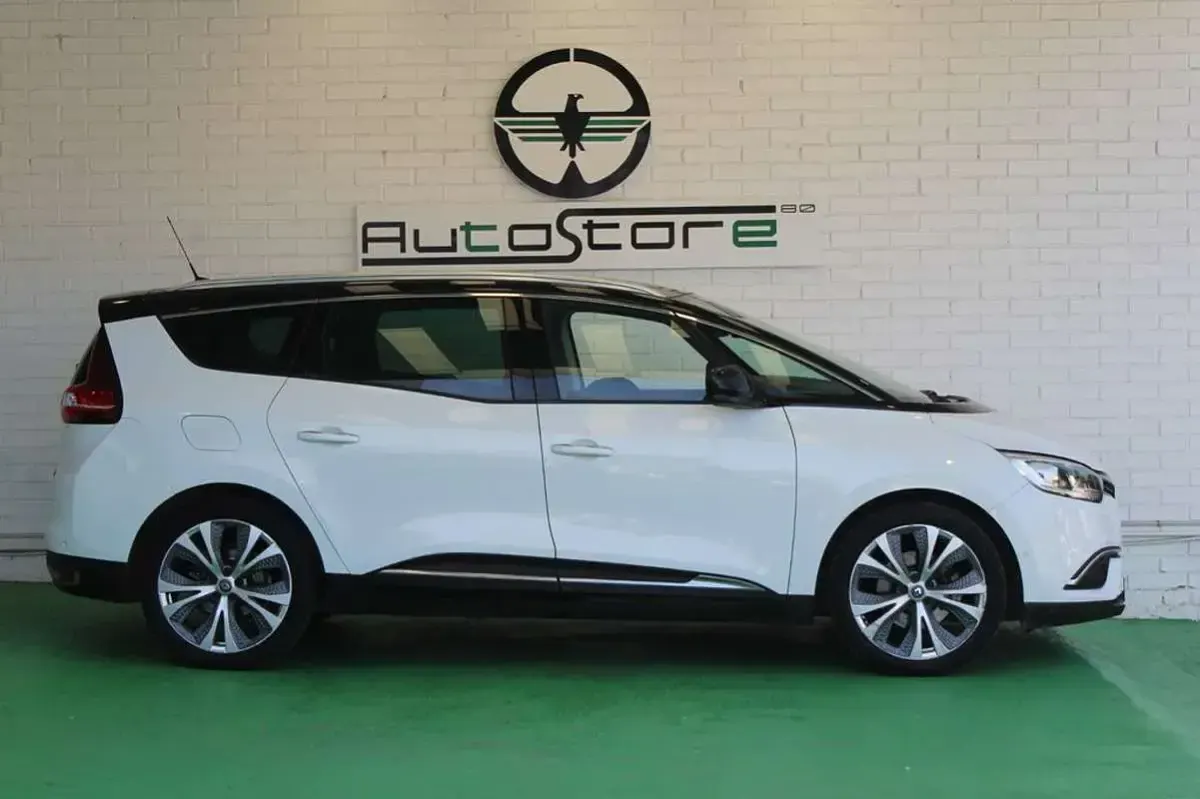 Usado Renault Scenic E-Tech Zen 129 CV (94 kW) 2017 Blanco Monovolumen