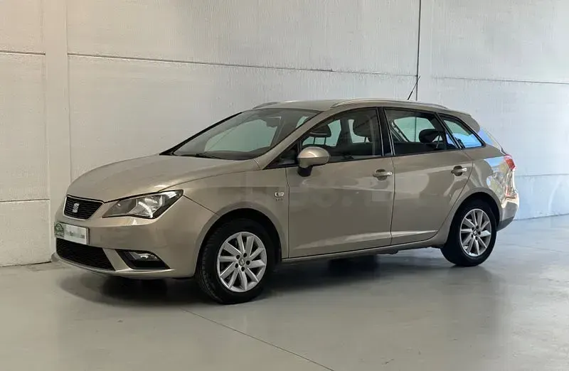 Usado Seat Ibiza ST Style 105 CV (77 kW) 2012 Marrón Familiar