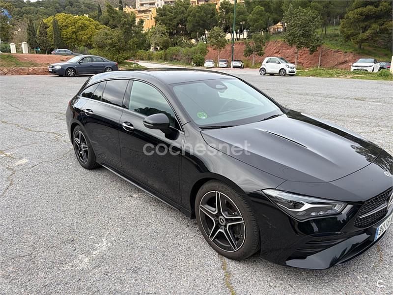 Usado Mercedes CLA200 Shooting Brake 150 CV (110 kW) 2024 Negro Familiar