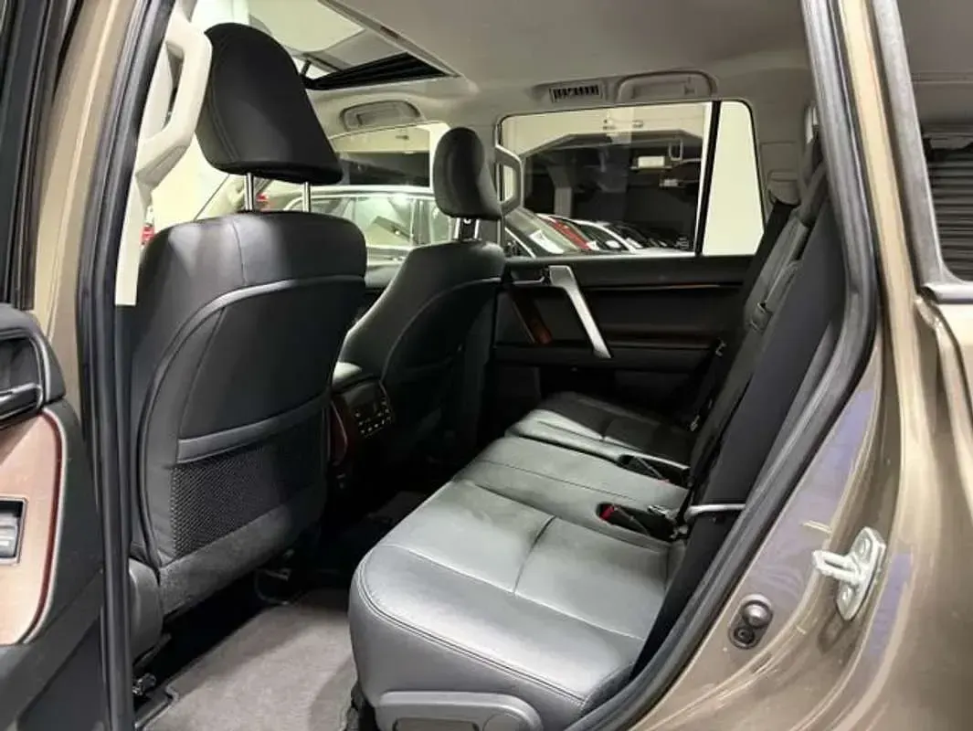 Usado Toyota Land Cruiser 177 CV (130 kW) 2017 Marrón SUV