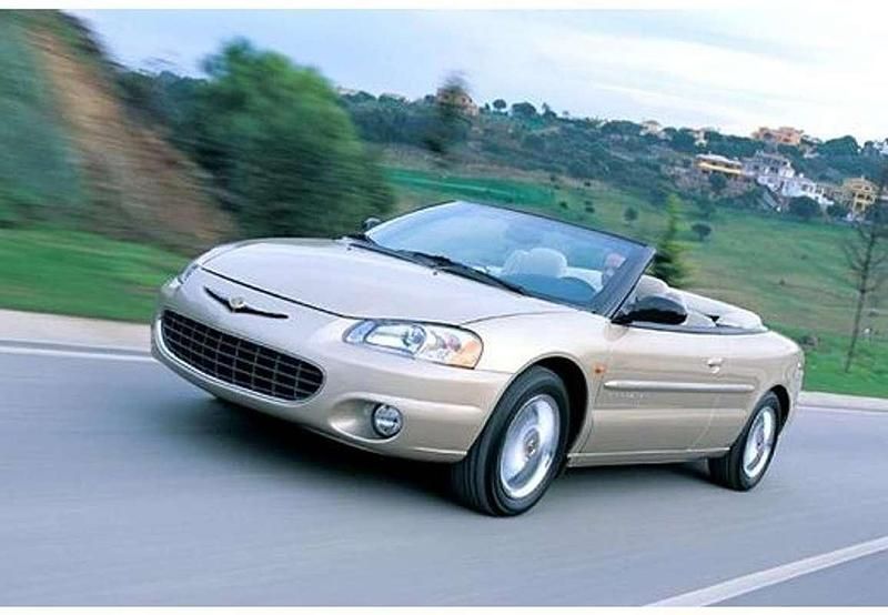Usado Chrysler Sebring Cabriolet 203 CV (149 kW) 2002 Azul Descapotable