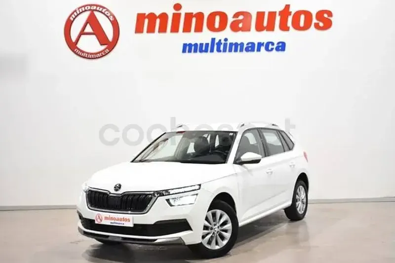 Usado Skoda Kamiq Ambition 110 CV (80 kW) 2021 Blanco SUV
