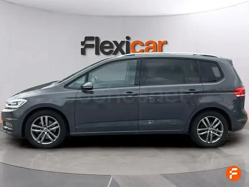 Usado VW Touran 150 CV (110 kW) 2024 Gris / plata Monovolumen