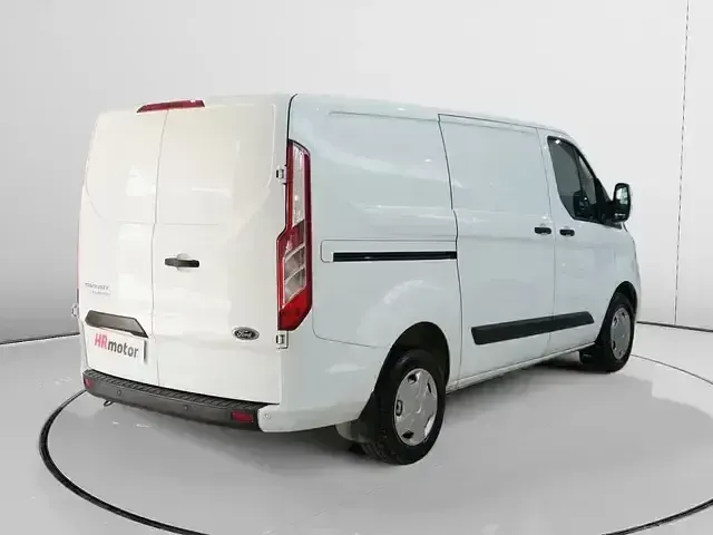 Usado Ford Transit Custom Trend 131 CV (96 kW) 2022 Blanco Van