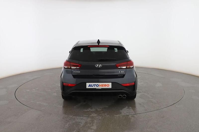 Usado Hyundai i30 N Line 159 CV (116 kW) 2021 Gris Utilitario