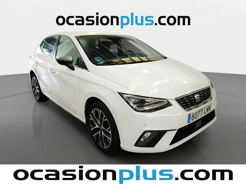 Usado Seat Ibiza XCELLENCE 110 CV (80 kW) 2022 Blanco Berlina