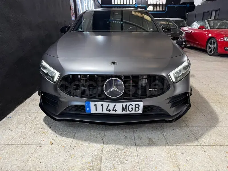 Usado Mercedes A35 AMG 306 CV (225 kW) 2019 Gris / plata Berlina