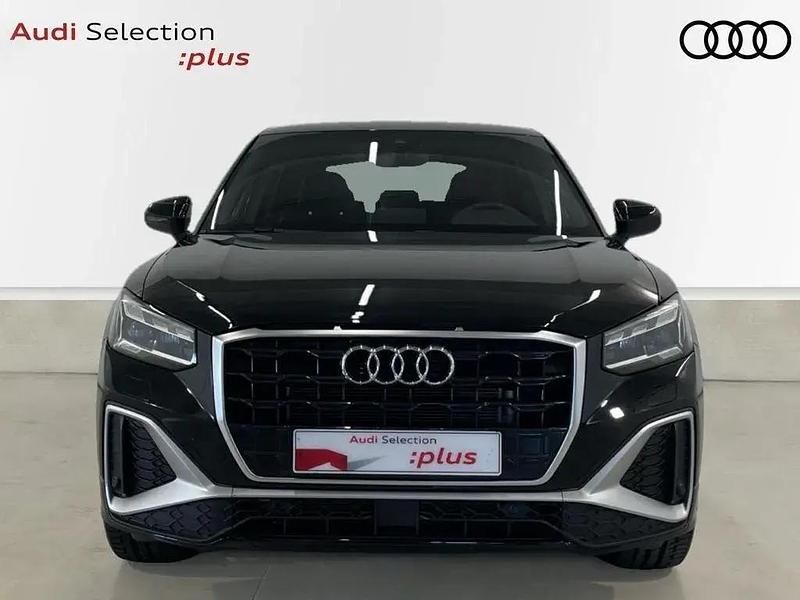 Usado Audi Q2 Ambiente 150 HP (110 kW) 2024 Preto SUV