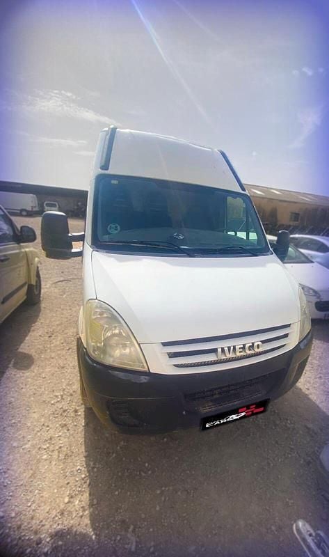 Blanco Usado 2007 Iveco Daily | 8200 € - Imagen 1/4