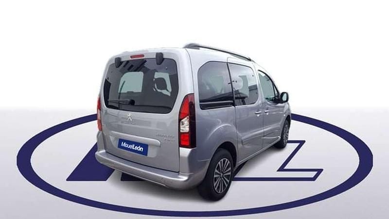 Usado Peugeot TePee Active 44 kW (60 CV) 2020 Gris Van
