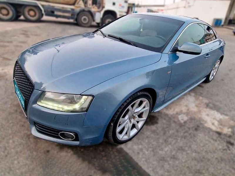 Usado Audi A5 Premium 163 CV (119 kW) 2010 Gris Coupe