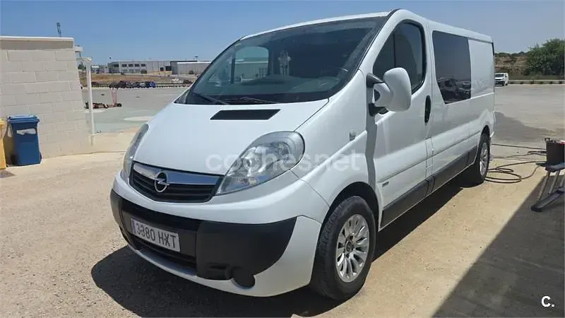 Usado Opel Vivaro 145 CV (106 kW) 2017 Blanco Monovolumen