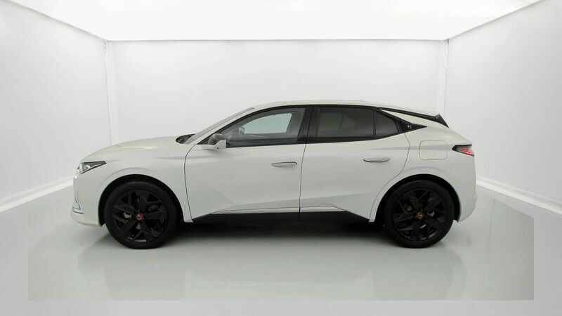 Usado DS Automobiles DS4 Performance Line Plus 225 CV (165 kW) 2022 Blanco nacarado SUV
