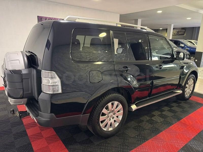 Usado Mitsubishi Montero Motion 200 CV (147 kW) 2010 Negro SUV