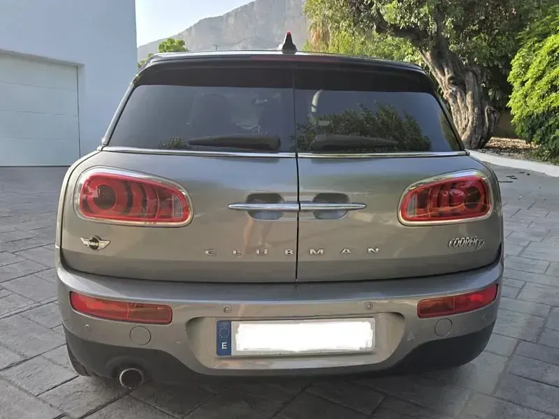 Usado Mini Cooper D Clubman 150 CV (110 kW) 2015 Gris / plata Familiar